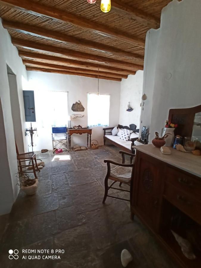 Traditional Stone House With Breathtaking View Serifos Town Luaran gambar