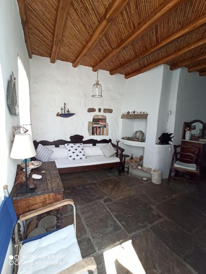 Traditional Stone House With Breathtaking View Serifos Town Luaran gambar