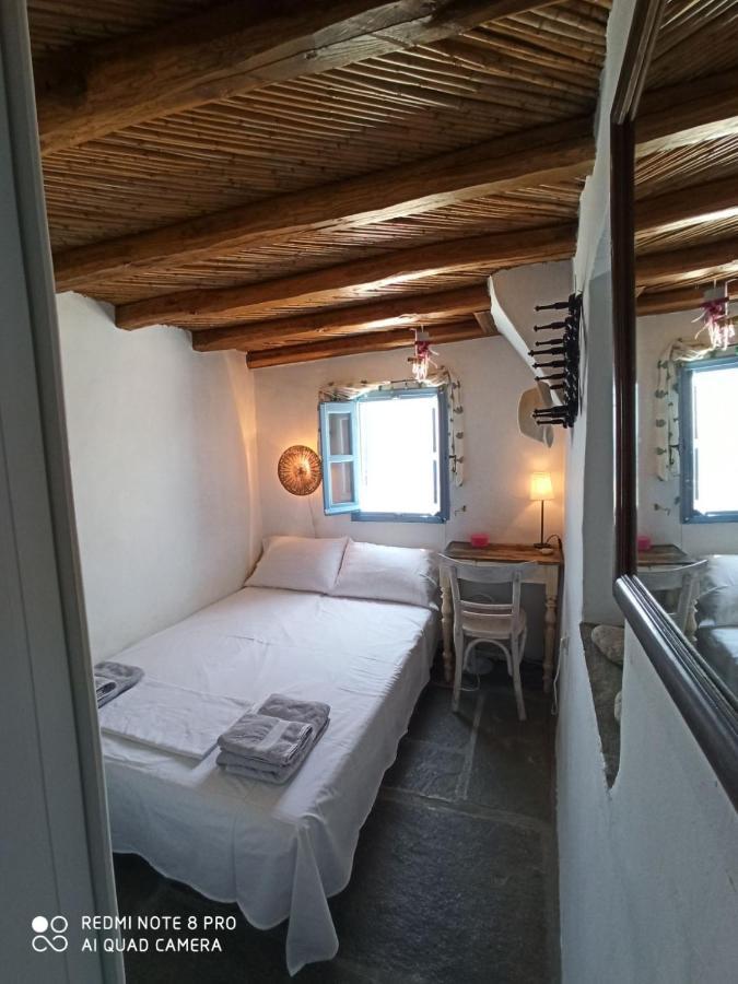 Traditional Stone House With Breathtaking View Serifos Town Luaran gambar