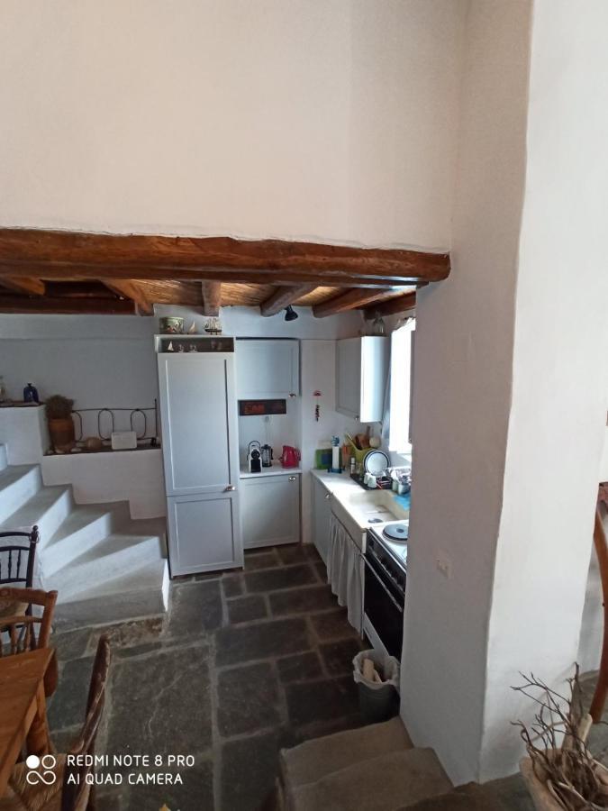Traditional Stone House With Breathtaking View Serifos Town Luaran gambar